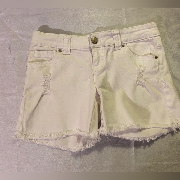 Wet Seal Low Rise Distressed Jean Shorts White Denim Ladies  5 - Picture 9 of 10